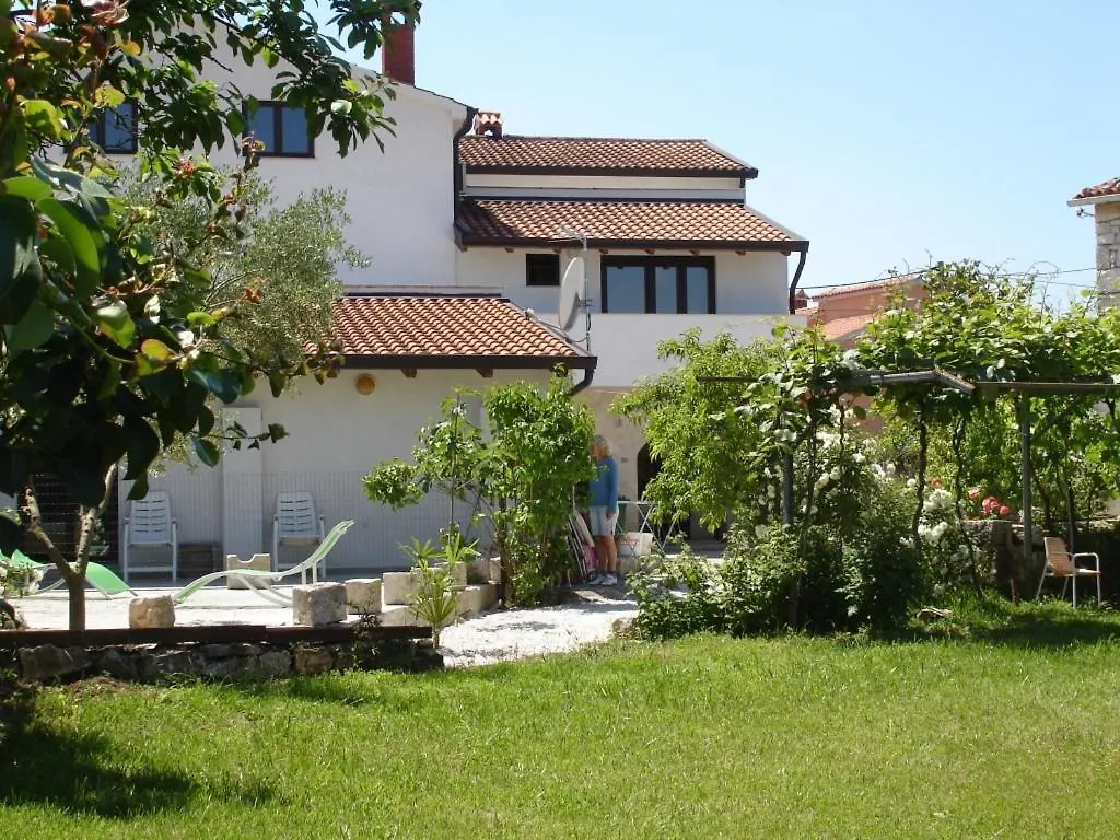 Holiday Apartment In Funtana With Air Conditioning, Wifi, Washing Machine 4982-7 Croatia