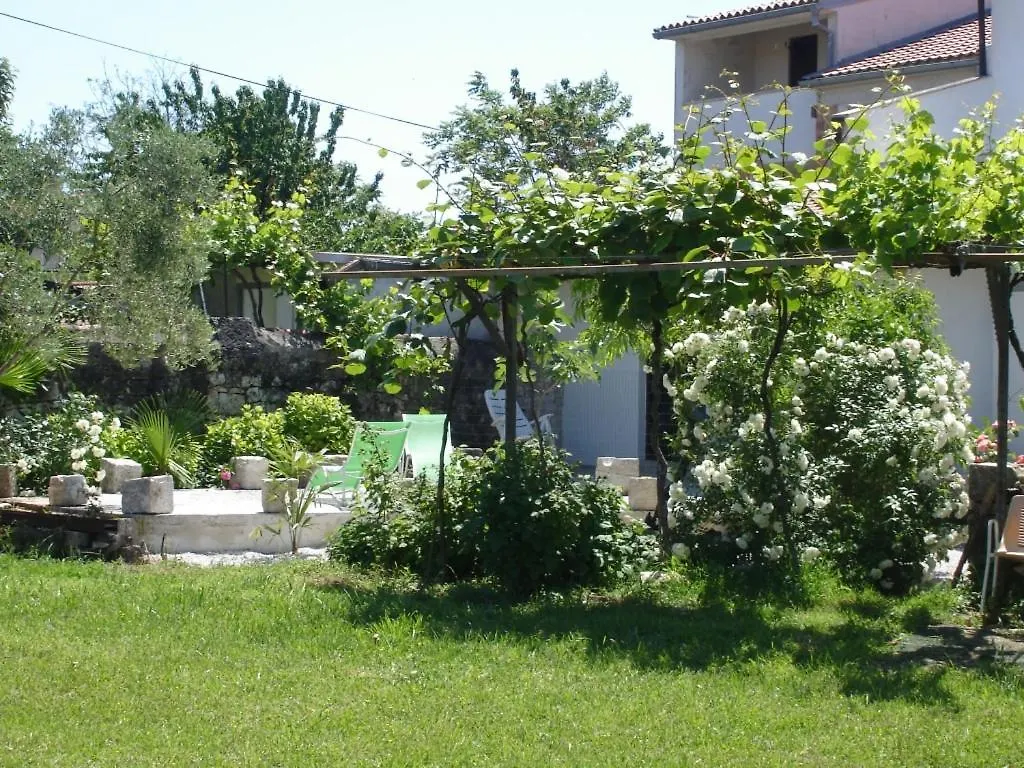 Holiday Apartment In Funtana With Air Conditioning, Wifi, Washing Machine 4982-7