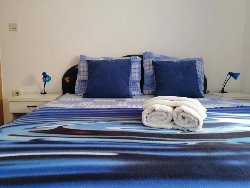 Holiday Apartment In Funtana With Air Conditioning, Wifi, Washing Machine 4982-7